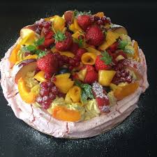 Pavlova Meringue Citron Vert Chantilly Mascarpone Vanille Et Fruits Frais Passion Cuisine De Sylvie Over Blog Com Pavlova Meringue Alimentation
