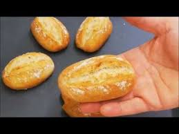 Petits Pains Baguettes Bien Croustillant Trop Facile Cuisine Rapide Youtube Food Baking Recipes