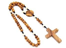 Woodisland Chapelet Avec Croix En Bois D Olivier A La M Https Www Amazon Fr Dp B07cwyhwkh Ref Cm Sw R Pi Dp X Gae Croix En Bois Bois D Olivier Artisanal