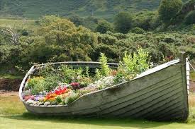 Repurposed Boats Urban Garden Garden Outdoor Gardens