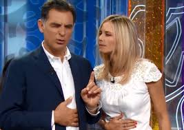 Tiberio timperi e francesca fialdini hanno sempre attirato molto il gossip, sia per le 'liti' che hanno avuto in televisione che per un presunto flirt. Francesca Fialdini Choc A La Vita In Diretta Mi Sono Liberato Di Tiberio Timperi