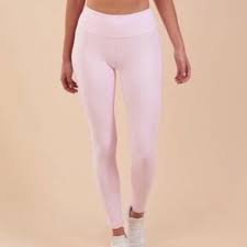 Gymshark Dreamy Leggings In Light Pink Euc No Stains Rips Or Pilling No Cracking Peeling Of Logos Size Medium Light Pink Leggings Pink Leggings Leggings