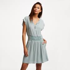 Une robe courte dans un joli voile noir transparent tout en fluidité sur le corps. Robe Courte Fluide Femme 61 Remise Www Muminlerotomotiv Com Tr