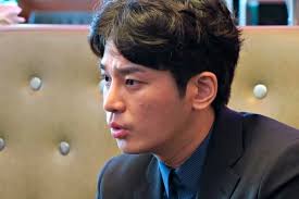 버닝썬 사태의 제보자 김상교 씨가 소녀시대 효연에게 공개적으로 증언을 촉구했다. ë‹¨ë…ì¸í„°ë·° ê¹€ìƒêµ èˆ‡ì˜ì› ì§„ë³´ë‹¨ì²´ ì¸ì‚¬ ë²„ë‹ì¬ì„ ì œ 2ì˜ ìµœìˆœì‹¤ ì‚¬íƒœ ë¡œ í‚¤ìš°ìž ì œì•ˆ ì •ì¹˜ì  ì´ìš© ë‹¹í•´ ì¡°ì„ ì¼ë³´