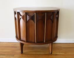 This is a mid century modern side end table from the broyhill brasilia line. Mid Century Modern Sculpted Pieces Kent Coffey Perspecta Broyhill Brasilia Picked Vintage