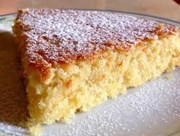 Le Gateau 5 Minutes Aux Amandes Est Un Gateau A Base De Farine Beurre Sucre Oeufs Jaune D Oeuf Et Vanil En 2020 Gateau 5 Minutes Gateau Amande Gateau Facile Rapide