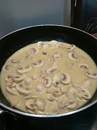 Sauce Poulette Ou Comment Utiliser Les Restes D Un Poulet Roti Recette Recettes De Cuisine Poulet Roti Restes De Poulet Roti