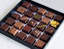 Les Eclairs Au Chocolat Que J Ai Goutes Pour Vous Escale Gourmande En 2020 Chocolaterie Emballage Chocolat Chocolat