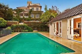 Malcolm Turnbull Downsizes His Home With Move To Kirribilli House House Home Mansions