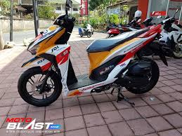 Sy baru beli vario 125 iss.kilometer baru 840an,baru 2 minggu pake,kok mesin getar di awal tarikan gas ya?pas lepas gas hilang.tapi muncul lagi pas tarikan gas.mohon solusinya. Honda Vario 125 150 Repsol Edition Terbaru 2018 Motoblast Bmspeed7 Com