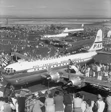 Pan American World Airways Boeing 377 10 26 Stratocruiser N1042v Clipper Polynesia During Fe San Francisco International Airport Boeing Aircraft Pan American
