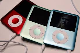 Help For Your Frozen Ipod How To Restart Every Ipod Ipod Nano Ipod Itunes