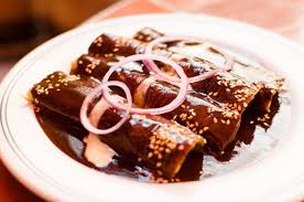 Chicken Enmoladas Enchiladas In Mole Coloradito Cafe Contento San Miguel De Allende Mexico Mexican Food Recipes Vegan Mexican Recipes Food