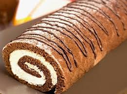 La Buche Chocolat Au Mascarpone Est Une Buche De Noel Composee D Un Biscuit Roule A Base De Farine Fleur D Roule Au Chocolat Mascarpone Buche De Noel Tiramisu