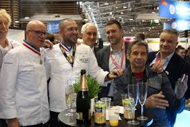 L Equipe Avigros Present Au Sirha Au Cote De Guillaume Gomez Le Chef Des Cuisines Du Palais De L Elysee M Layani Et D Le Chef Elysee Produits Du Terroir