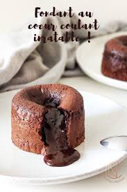 Fondant Au Cœur Coulant Recette En 2020 Fondant Au Chocolat Facile Et Rapide Gateau Au Chocolat Hyper Moelleux Fondant Au Chocolat Facile