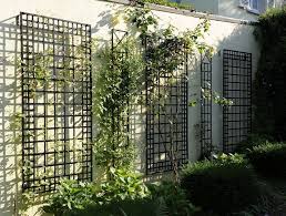 Pin By Demet On Design Wall Trellis Garden Trellis Modern Trellis