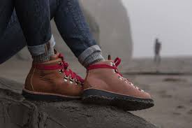 Danner Mountain Light Cascade Hiking Boots Hiking Boots Women Boots Hiking Fashion