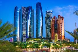 Abu dhabi's corniche road stretches across an impressive eight kilometres of manicured waterfront that includes children's play areas, separate cycle and pedestrian pathways, cafés and restaurants. Travelers Arriving In Abu Dhabi Must Now Wear Quarantine Tracking Bracelets Lonely Planet
