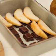 Crumble Poires Chocolat Recette En 2020 Crumble Poire Chocolat Poire Au Chocolat Crumble Poires