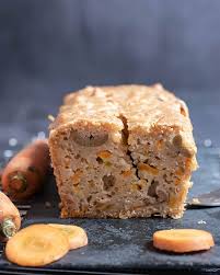 Cake Aux Carottes Rapees Et Olives Vegan Food Desserts Banana Bread