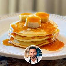 Pancakes Banane Et Sauce Caramel Recette Recettes De Cuisine Recette Pancakes Recette
