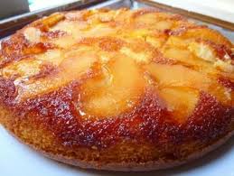Gateau Au Yahourt Et Aux Pommes Caramelisees Recette Gateau Au Yahourt Recettes De Cuisine Recette