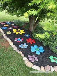 17 Beautiful Stone Garden Decorations Decor Home Ideas Garden Projects Diy Garden Rock Garden Landscaping