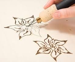 Bei der brandmalerei beziehungsweise pyrographie (aus dem griechischen: Pyrogravure Recherche Google Brandmalerei Malerei Vorlagen