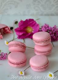 Macarons A La Fraise De Christophe Felder Macaron Fraise Saveurs Macaron Macaron