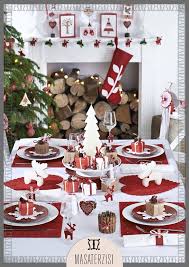 Yeni Bir Yila Girerken Sevdiklerinizle Sik Ve Lezzetli Bir Sofrada Bulusun Happy Sunday Deco Table Noel Decoration Table De Noel Decoration Noel