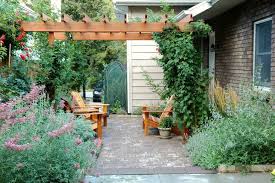 Garden Makeover Beautiful Salt Lake City Bungalow With Native Plants Backyard Landscaping Designs Garden Makeover Water Wise Landscaping