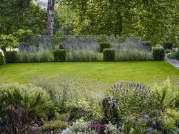 Arabella Lennox Boyd Msgd The Hermitage Photo Jason Ingram Garden Inspiration Garden Design Garden Flower Beds