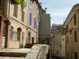 Dans Les Rues D Aubagne Couleurs De Provence Rhone Baux De Provence Fos Sur Mer