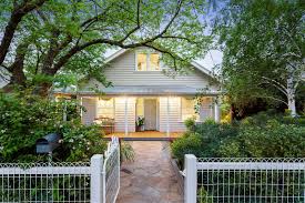 House For Sale At 6 Bass Street Box Hill Vic 3128 View Property Photos Floor Plans Local School Catchments Lots Front Garden Selling House Domain Com Au
