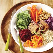Des Recettes Debordantes De Saveurs Et De Couleurs Inspirees De La Tendance Des Nouilles De Legumes Bienve Veggie Bowl Vegan Buddha Bowl Vegetarian Recipes
