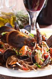 Pates Aux Fruits De Mer Et Sauce Arrabiata Chatelaine Food Pate Pizza Foodie