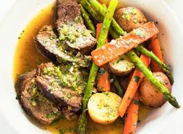 Le Classement Des Plats Dont Les Francais Raffolent Plat Typique Francais Plat Pot Au Feu