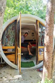 On A Dormi Dans Un Tube A Tulum Au Mexique Nuit Atypique Verybedtrip Tiny House Design Container House Dome House