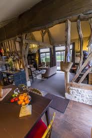 Deauville et trouville sont à 25mn et vous êtes à 20mn de honfleur par les petites routes de campagne. Location Maison D Hotes De Charme En Normandie Deauville Gite De Luxe Maison D Hotes Maison Normande Gite