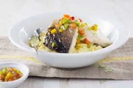 Recette De Filet De Bar Sauce Vierge Ecrase De Pomme De Terre Aux Olives Sauce Vierge Recettes De Cuisine Recette Filet De Bar