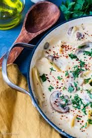 Easy Chicken Lasagna Recipe With White Sauce And Mushrooms Recipe Chicken Lasagna Recipe Easy Chicken Lasagna Recipe White Sauce Recipes