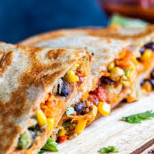 These Vegetarian Quesadillas Are The Perfect Quick 30 Minute One Pan Dinner Or Lunch Recipe Filled Wit Vegetarian Quesadilla Lunch Recipes Vegetarian Recipes