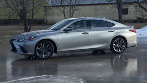 The highly contented es 350 with the ultra luxury package and the es 350 f sport. Review 2019 Lexus Es 350 F Sport Wheels Ca