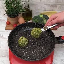 Recette Croque Brocoli Sur Chefclub Light And Fun Recette Recette Croquant Recette Recettes De Smoothie Sains
