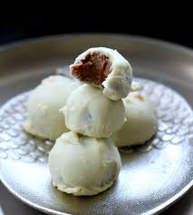 Truffes Aux Speculoos Ingredients 150 G De Speculoos 120 G De Lait Concentre Sucree 12 Carres De Ch Recette Chocolat Blanc Alimentation Truffe Chocolat Blanc