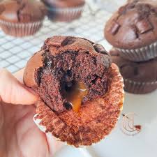 Moelleux Cœur Fondant Caramel Au Beurre Sale En 2020 Mini Cake Chocolat Cake Chocolat Chocolat