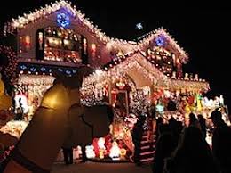 The Most Spectacular Holiday Light Displays In Nyc Mommy Poppins Things To Do With Kids Holiday Lights Display Christmas House Lights Christmas Light Show