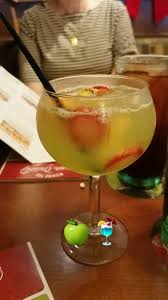 Green Apple Moscato Sangria Olive Garden Largo Fl Green Apple Sangria Olive Garden Recipe Green Apple Moscato Sangria Apple Sangria Recipes