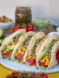 Tacos Vegetaliens Au Quinoa Et Mais Sans Gluten Free The Pickle Recette En 2020 Plats Vegetaliens Recettes De Cuisine Cuisine Vegetarienne